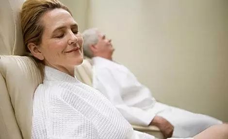 正常人能吃补硒的东西吗(可以吃硒片补硒吗)-硒宝网