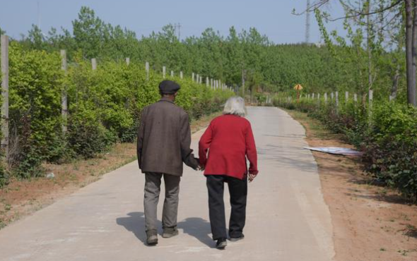 中老年人补硒精神好不好(中老年人如何补硒)-硒宝网