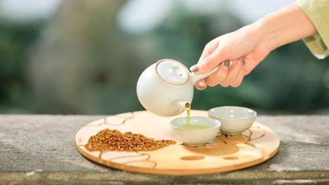 云硒富硒黑苦荞茶怎么喝（富硒黑苦荞麦茶的功效）-硒宝网