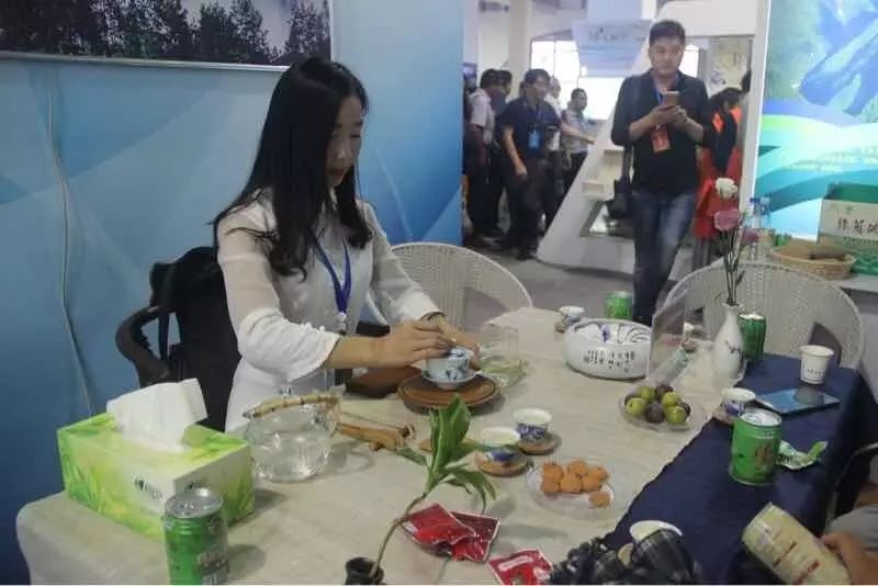 广西恩施富硒茶哪里有卖(恩施富硒茶叶多少钱一斤)-硒宝网