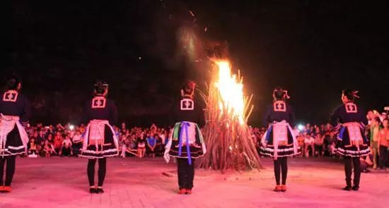 恩施富硒藤茶有什么功效（施恩富硒滕茶）-硒宝网