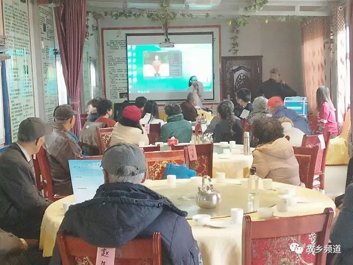 富硒秋葵金花葵茶的功效（葵金花的功效）-硒宝网