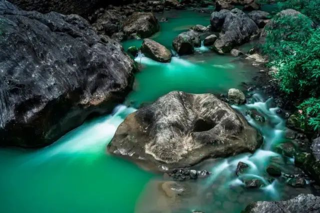 如何在恩施当地买富硒茶(湖北的恩施富硒茶厂)-硒宝网