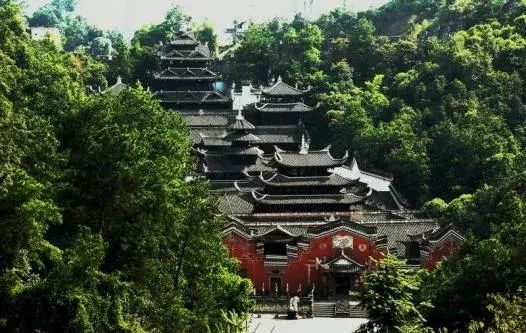 如何在恩施当地买富硒茶(湖北的恩施富硒茶厂)-硒宝网