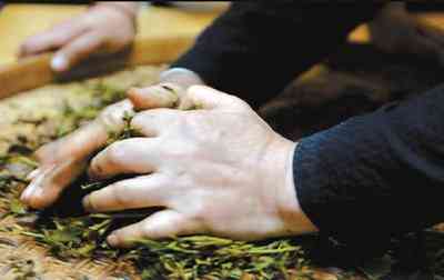 极品富硒普洱茶价格多少(极品普洱茶饼价格)-硒宝网