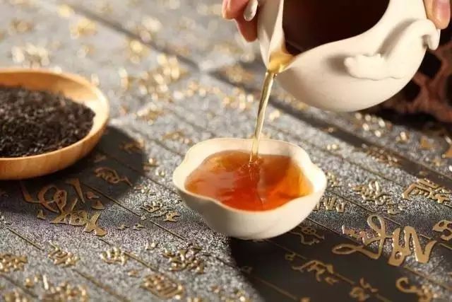 富硒茶每天喝多少合适呢（每天合适喝茶富硒吗）-硒宝网