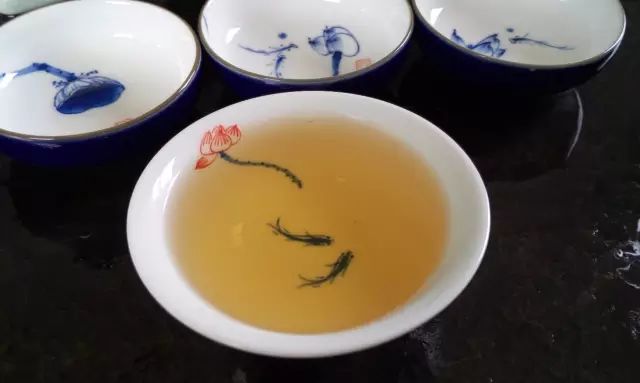 富硒茶每天喝多少合适呢（每天合适喝茶富硒吗）-硒宝网