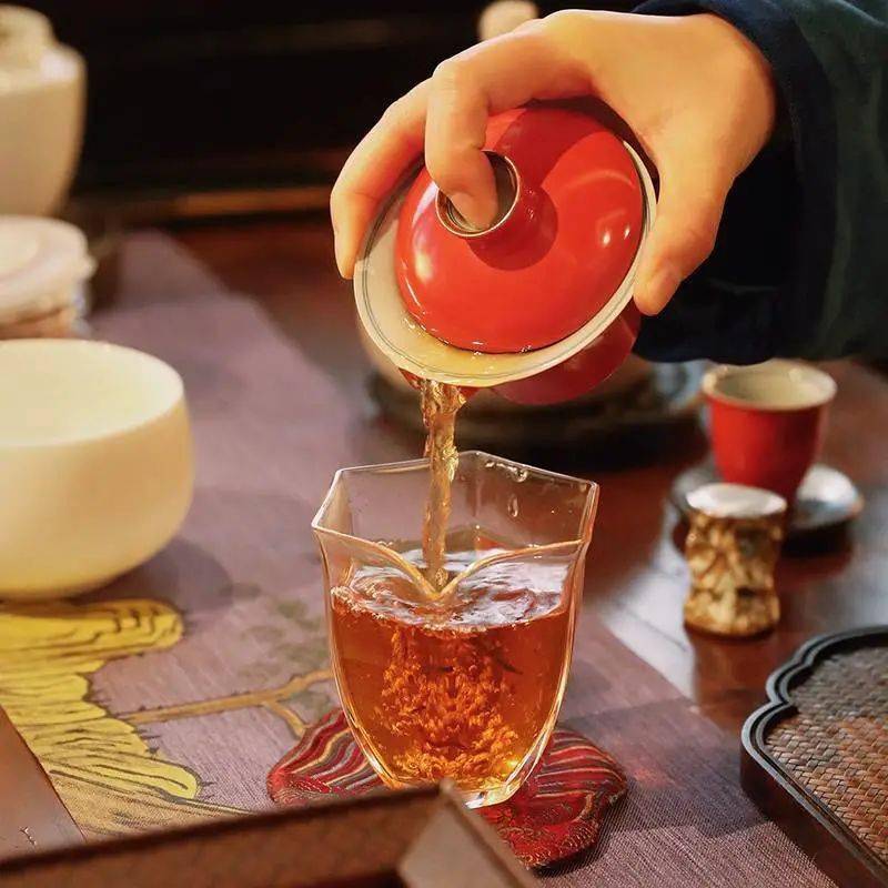 富硒茶用什么泡最好喝的（富硒茶好喝吗）-硒宝网