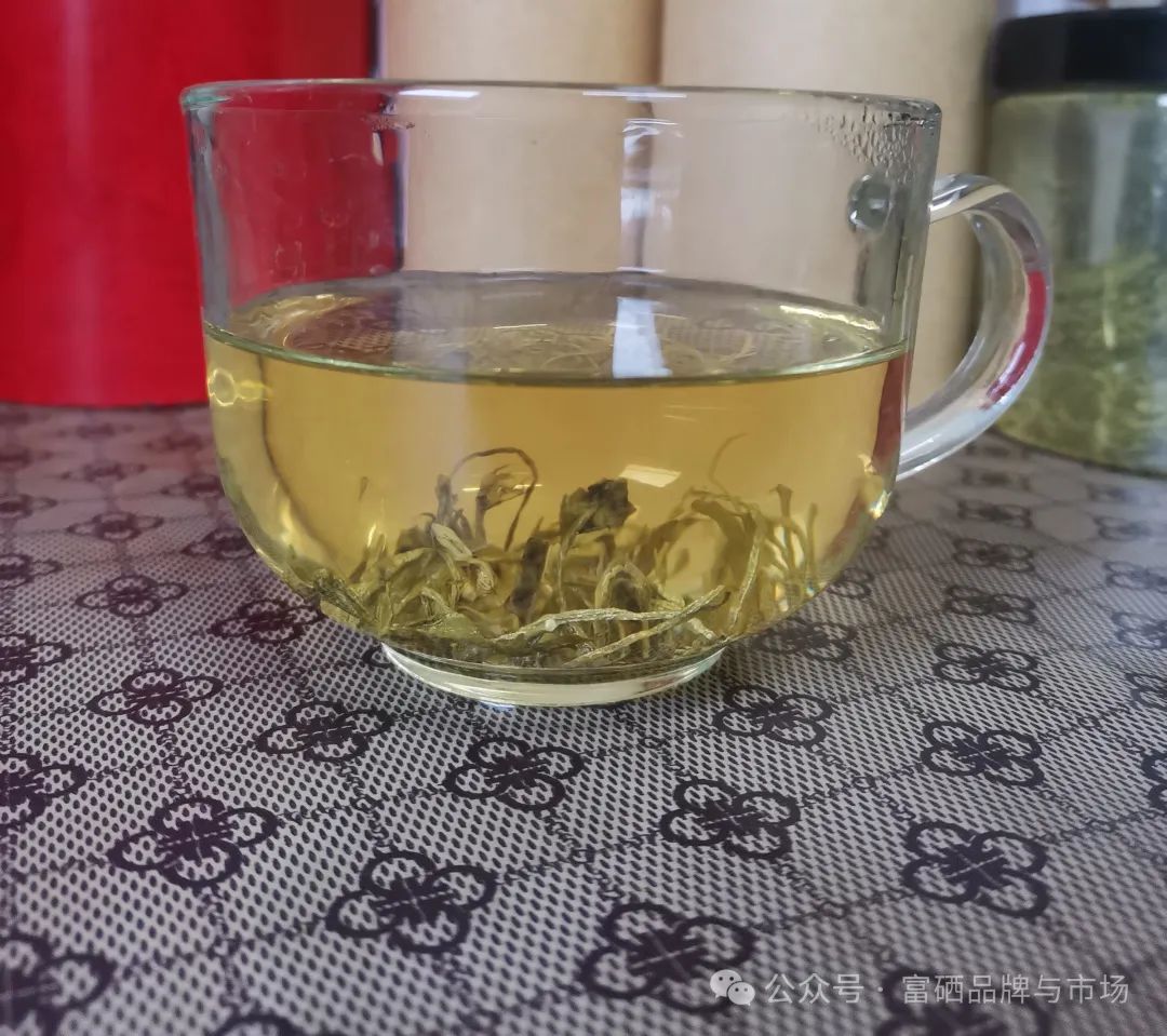 富硒莓茶为什么是白色的(莓茶白的是什么)-硒宝网