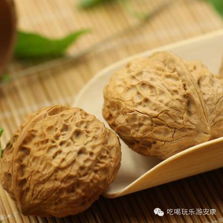 平利富硒茶一亩地产多少(平利富硒绿茶)-硒宝网