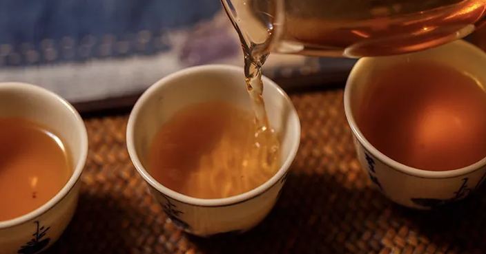 什么年龄段人喝富硒茶好(富硒茶喝多了会有什么坏处)-硒宝网