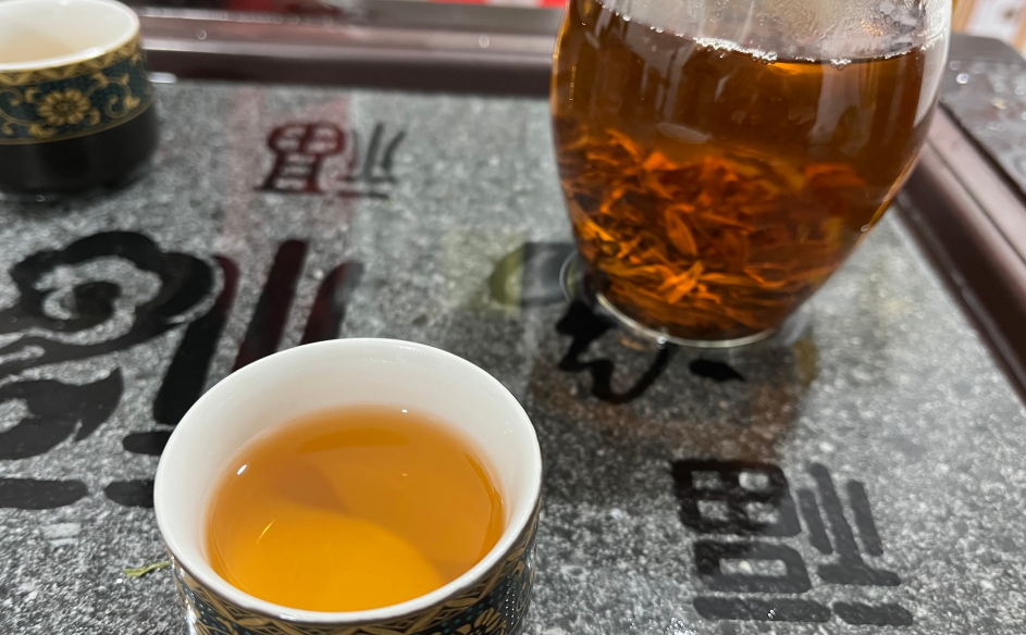 什么年龄段人喝富硒茶好(富硒茶喝多了会有什么坏处)-硒宝网