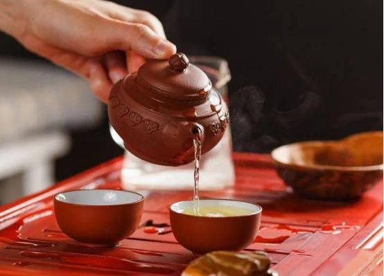 富硒水和茶哪个好一点呢（富硒茶中的硒指什么）-硒宝网