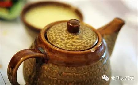 富硒茶和酒可以一起喝吗(喝茶起酒富硒可以喝吗)-硒宝网