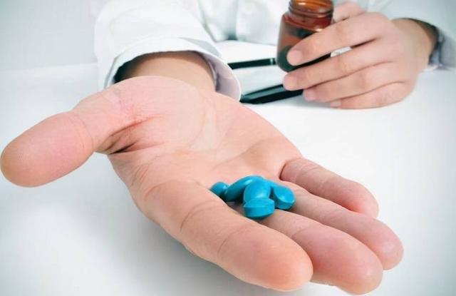 服降压药时能喝富硒茶吗(降压能喝药茶服富硒片吗)-硒宝网