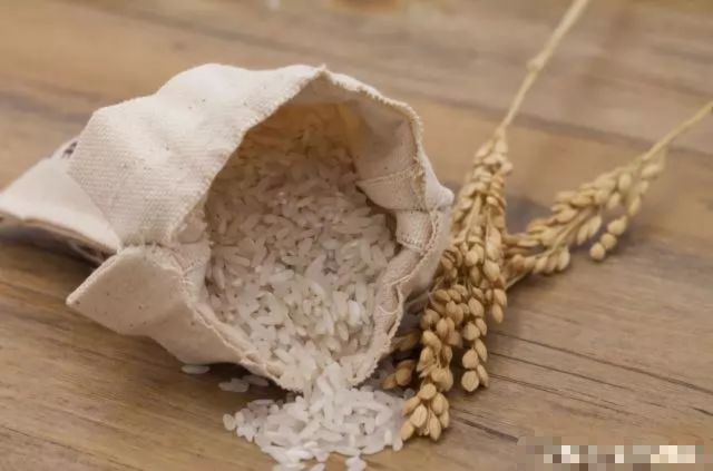 富硒的大米呈现什么颜色(富硒大米闻起来是什么味道)-硒宝网