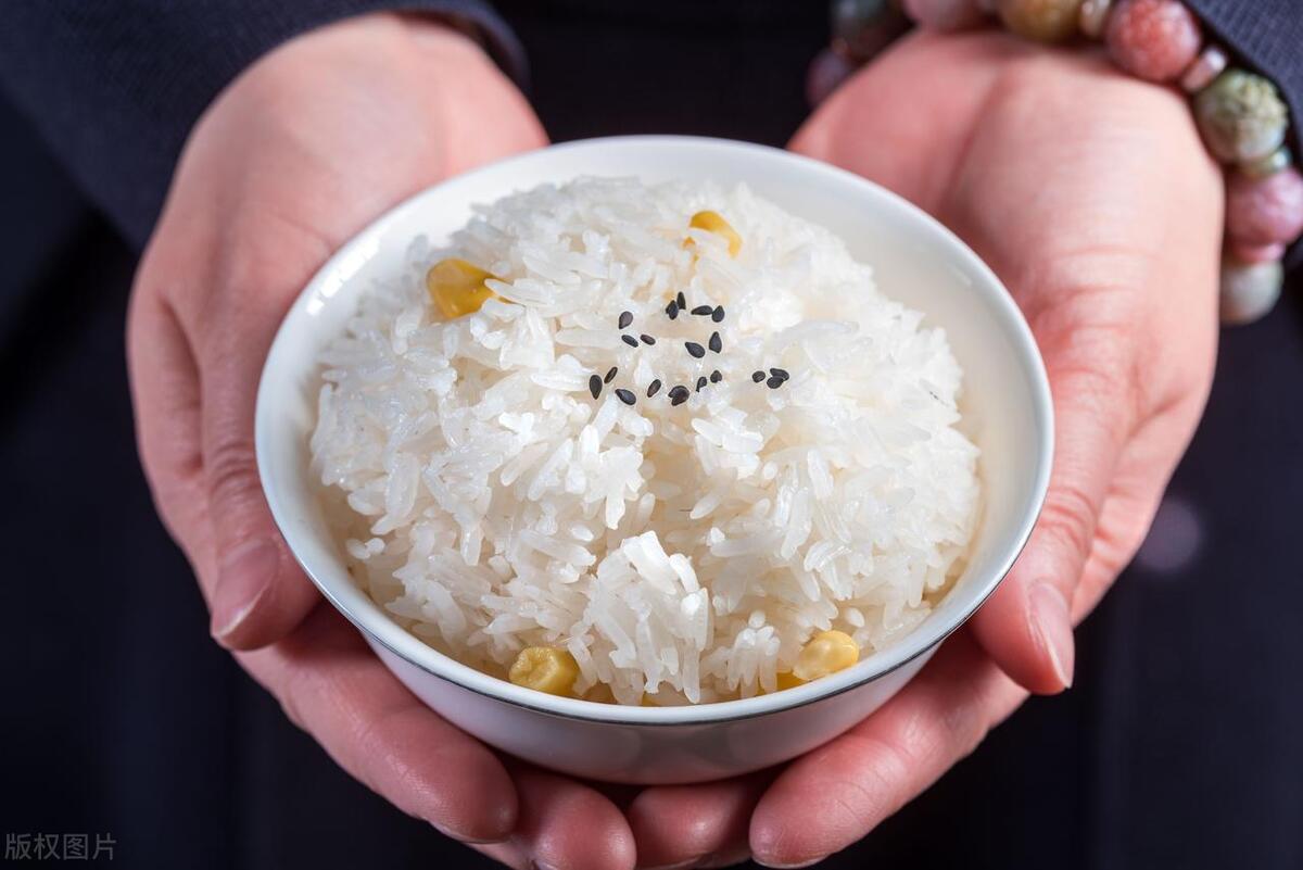 富硒大米碳水化合物高吗(富硒大米中含有的主要营养素是)-硒宝网