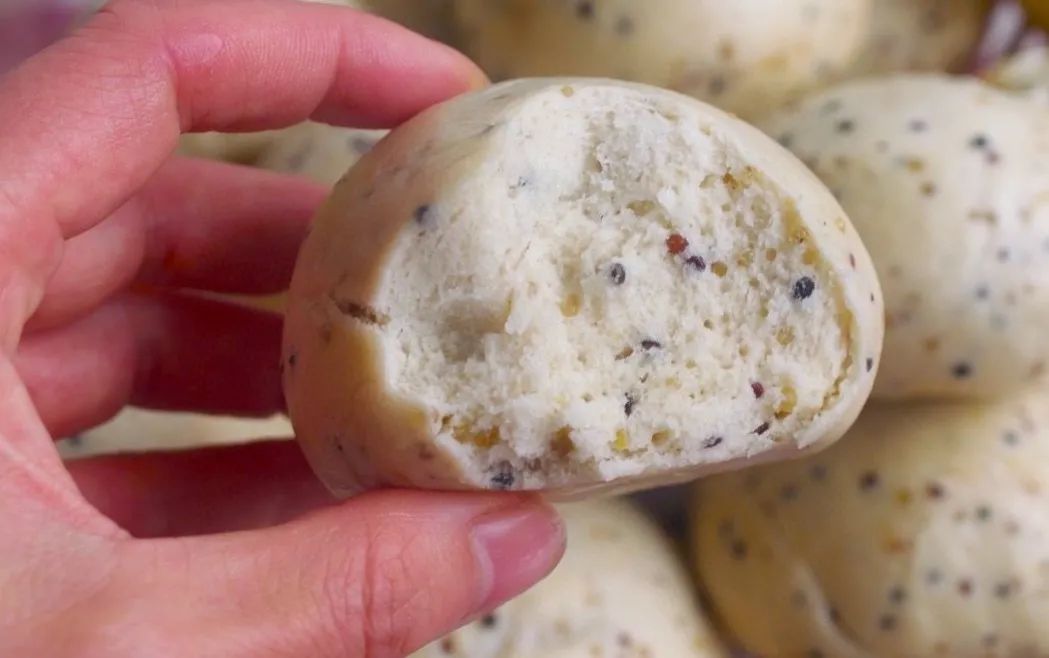 富硒黑小麦面粉营养价值(小麦面粉的功效与副作用)-硒宝网