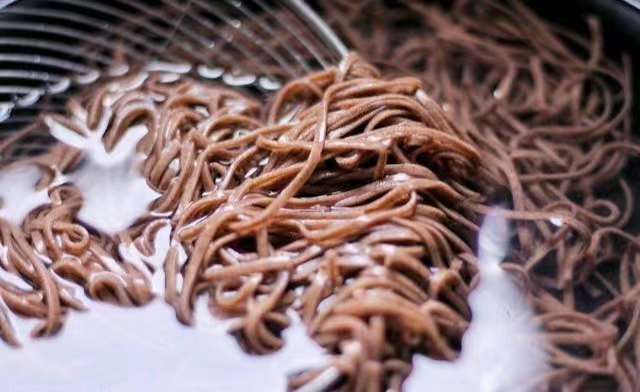 富硒藜麦面粉怎么做好的(面粉富硒好做藜麦馒头吗)-硒宝网