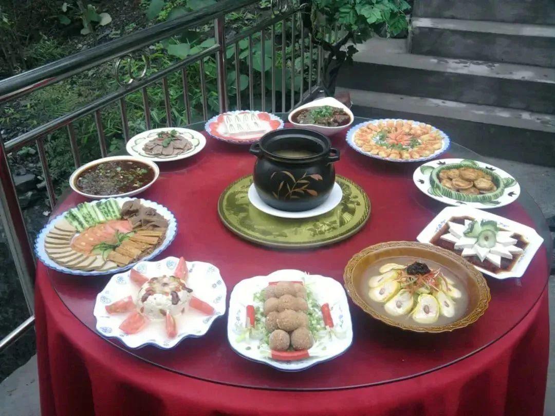 富硒水芹菜是有机蔬菜吗（芹菜含硒）-硒宝网