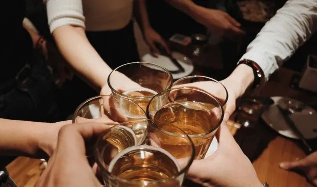 吃硒产品为什么大便发黑(硒大便黑色)-硒宝网