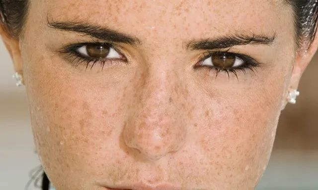 吃硒产品为什么大便发黑(硒大便黑色)-硒宝网