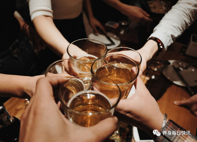 吃硒产品为什么大便发黑(大便发黑吃什么食物好)-硒宝网