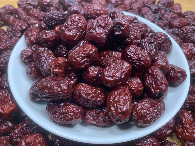 硒维康能喝中药一起吃吗(吃中药时能不能吃硒片和维生素)-硒宝网