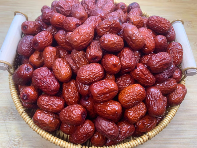 硒维康能喝中药一起吃吗(吃中药时能不能吃硒片和维生素)-硒宝网