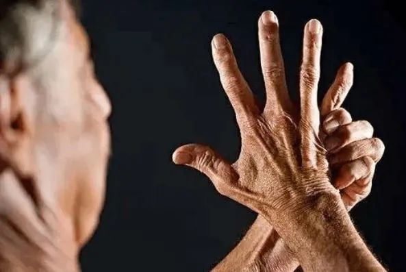 尿酸高的人能吃锌硒宝吗（尿酸高的人可以补充锌吗）-硒宝网