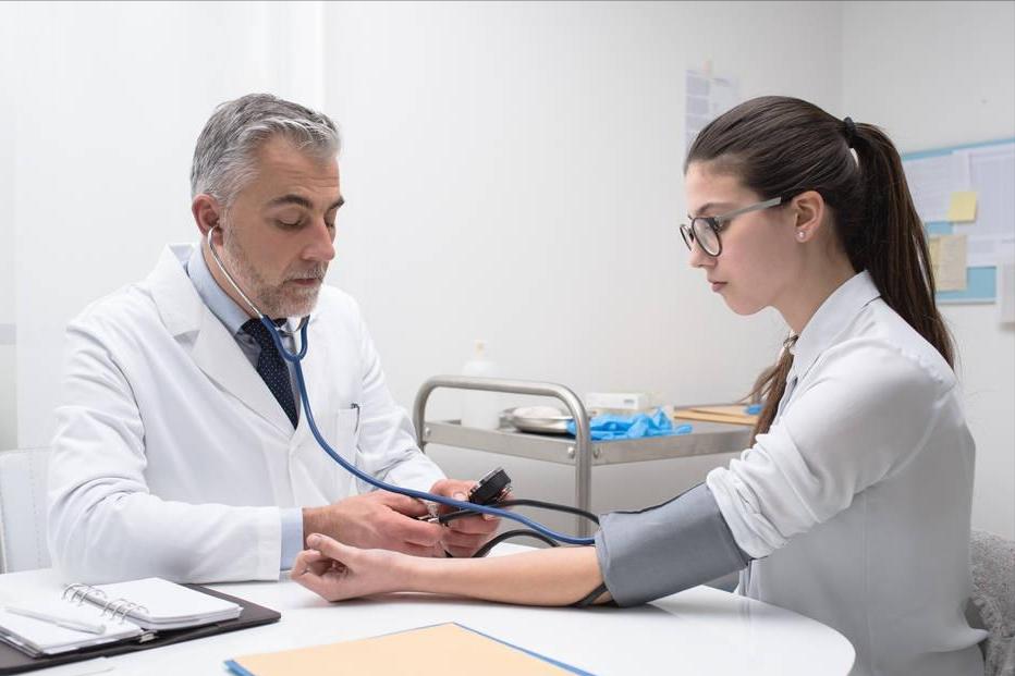 慢性肾病能不能吃锌硒宝(肾虚可以吃锌硒宝吗)-硒宝网