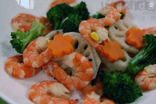 三岁宝宝能不能吃锌硒宝（宝宝补锌吃锌硒宝可以吗）-硒宝网