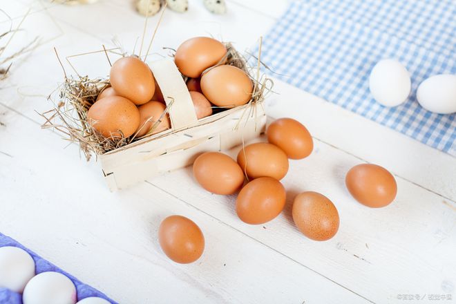 富硒鸡蛋和普通鸡蛋营养价值（鸡蛋营养价值普通富硒含量）-硒宝网