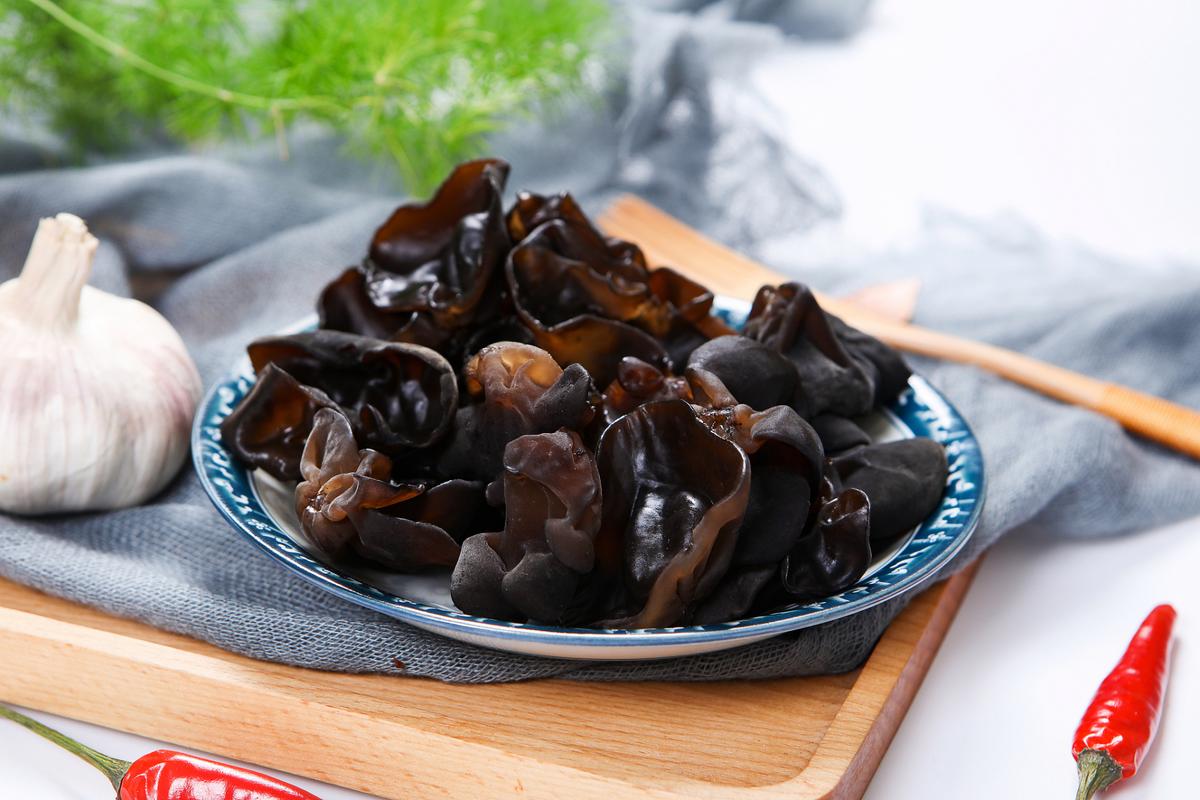 什么食物能补硒（食补硒吃什么好）-硒宝网