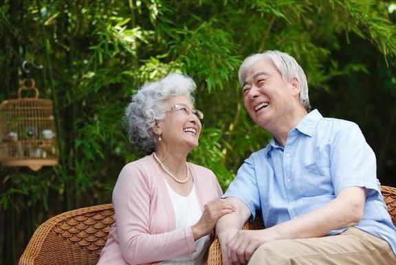 老人怎样补硒（硒元素与心血管健康）-硒宝网