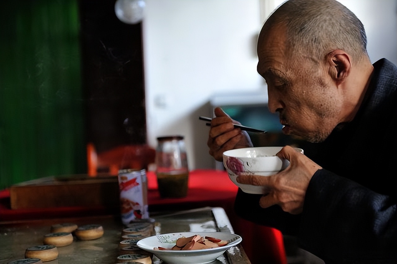 补硒长寿元素（ 老年人补硒食物推荐 ）-硒宝网
