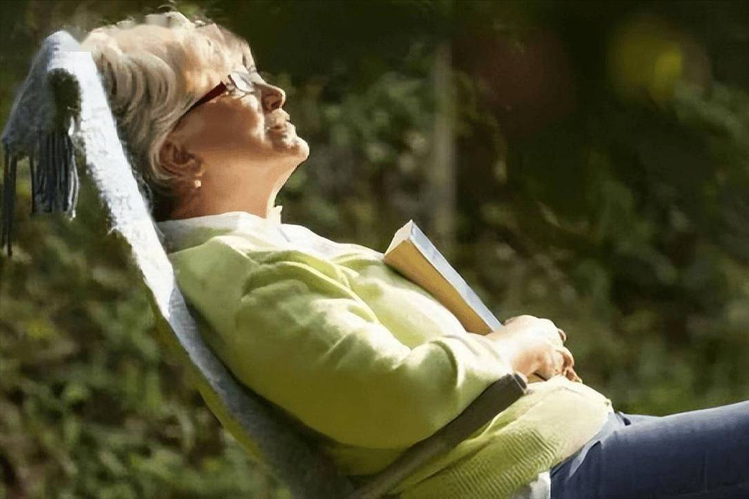 补硒治疗感冒(硒元素对老年人作用)-硒宝网