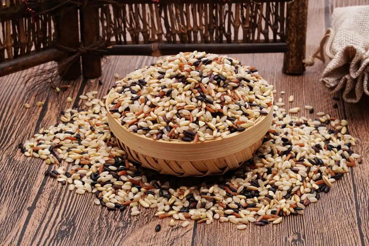 喝水怎样补硒（巴西坚果硒含量高）-硒宝网