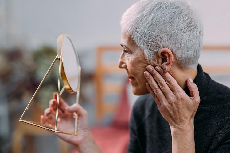 补硒正常反应（硒与甲状腺健康关系）-硒宝网