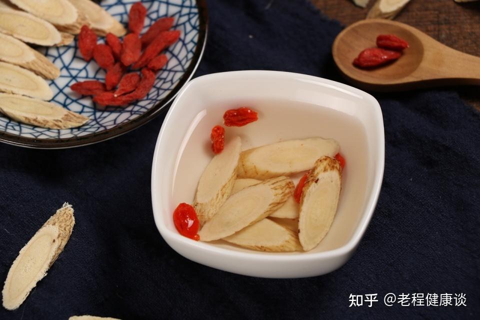 黄芪泡水补硒（黄芪泡水用量多少合适）-硒宝网