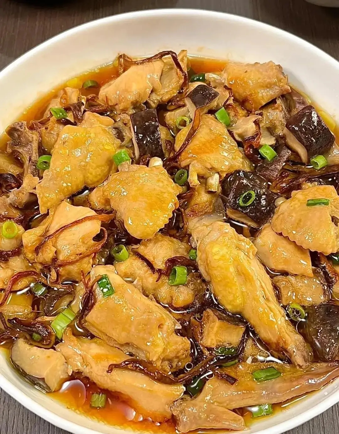 人补硒必要吗(口蘑青椒炒鸡腿肉补硒)-硒宝网