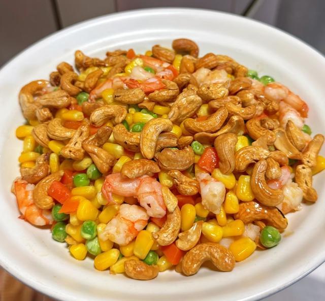 补硒锌的食物(蛤蜊蒸蛋鳕鱼肝油补锌食谱)-硒宝网